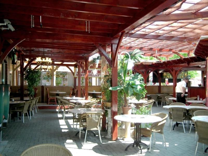 Hotel Jarja Hajdúszoboszló Exterior foto